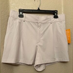 Avia NWT Women's Tan Trouser shorts, Size Large (12-14).